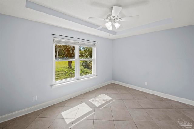 7140 Blue Jack Dr, Navarre, FL 32566