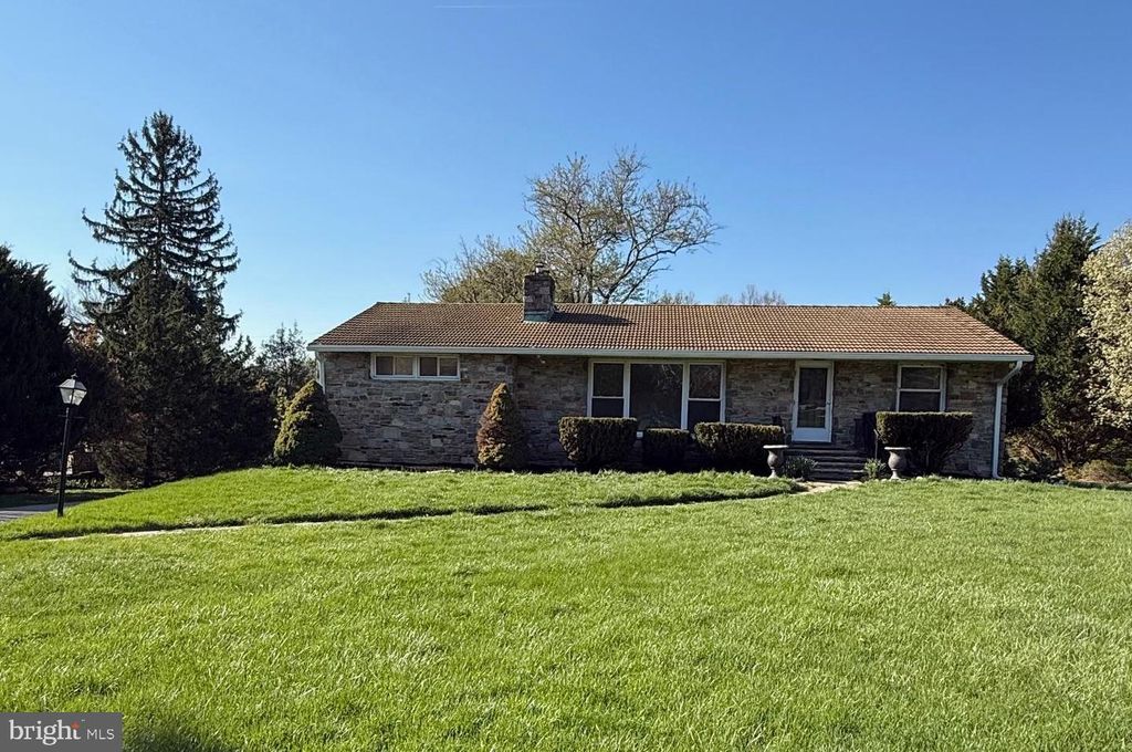 536 HAMPTON LN, Towson, MD 21286