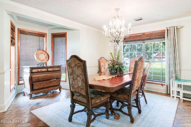311 Interlaken Drive, New Iberia, LA 70563