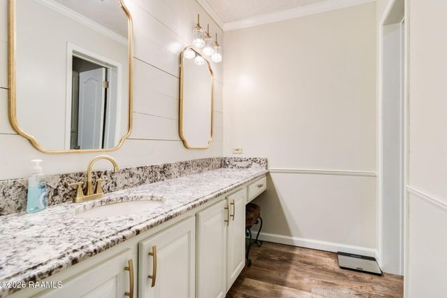 311 Interlaken Drive, New Iberia, LA 70563