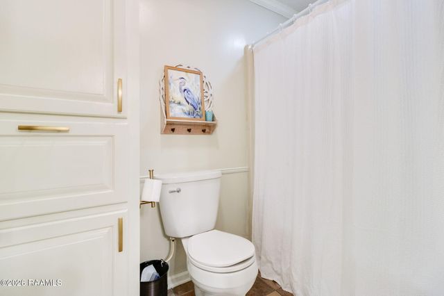 311 Interlaken Drive, New Iberia, LA 70563