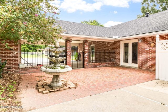 311 Interlaken Drive, New Iberia, LA 70563