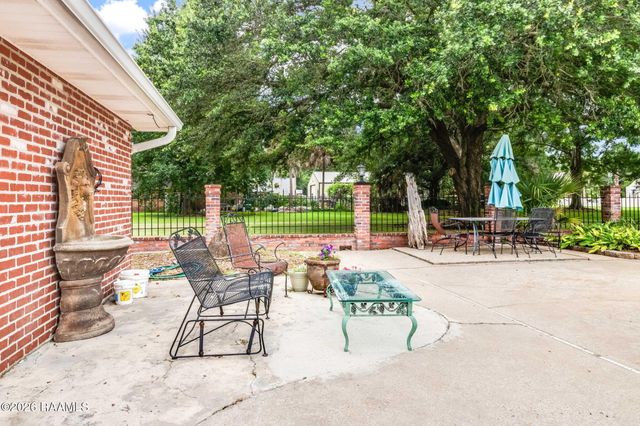311 Interlaken Drive, New Iberia, LA 70563