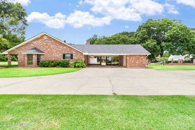 311 Interlaken Drive, New Iberia, LA 70563