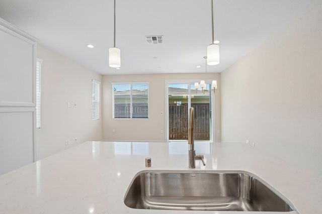 3920 Aura Way, Rancho Cordova, CA 95742