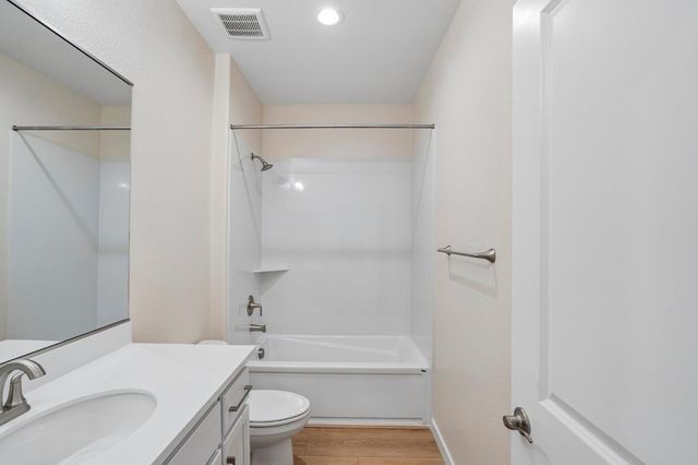 3920 Aura Way, Rancho Cordova, CA 95742