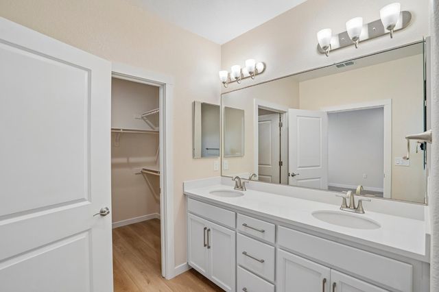 3920 Aura Way, Rancho Cordova, CA 95742