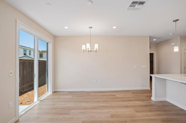 3920 Aura Way, Rancho Cordova, CA 95742