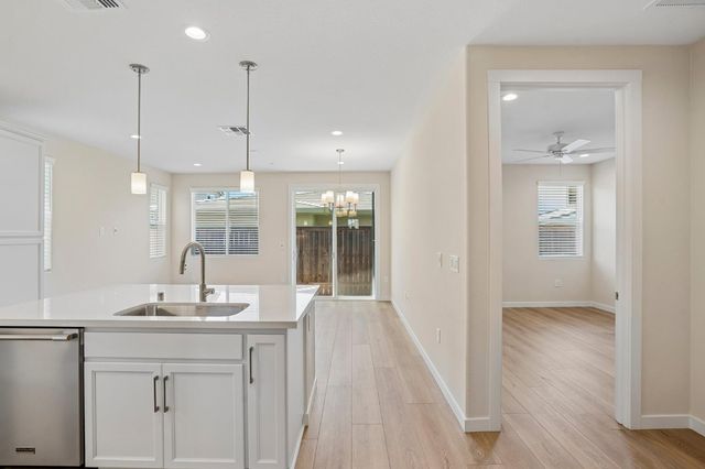 3920 Aura Way, Rancho Cordova, CA 95742