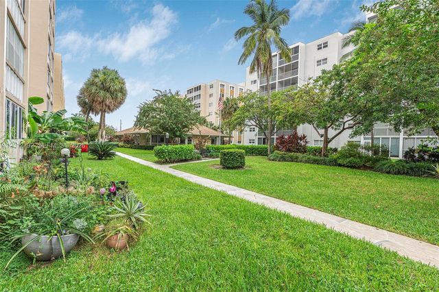 609 NE 14th Ave 603, Hallandale Beach, FL 33009