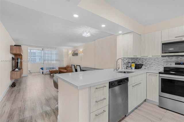 609 NE 14th Ave 603, Hallandale Beach, FL 33009