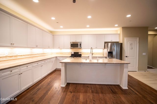 3363 Leopard Court, Rosamond, CA 93560