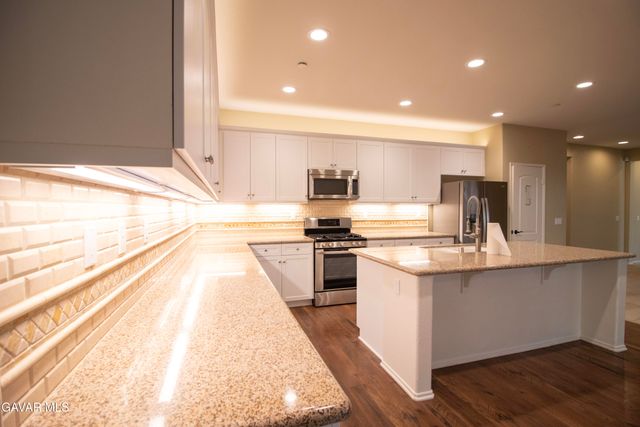 3363 Leopard Court, Rosamond, CA 93560