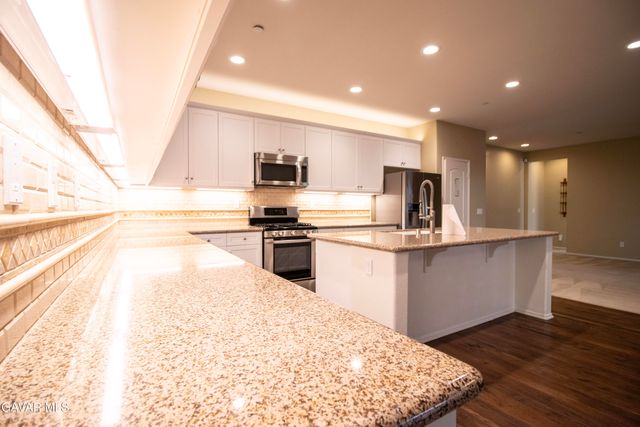 3363 Leopard Court, Rosamond, CA 93560