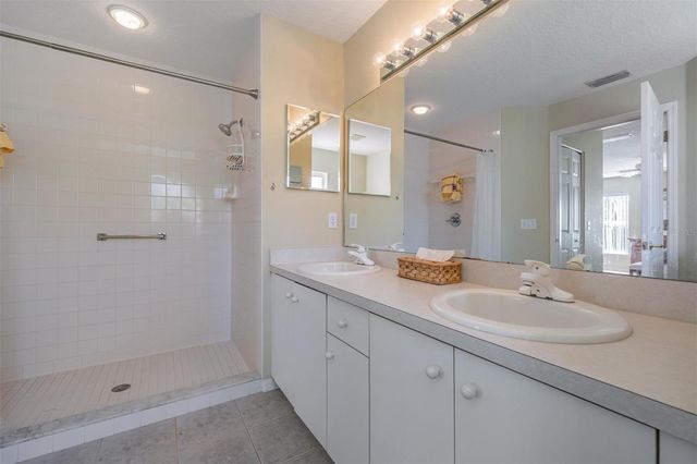 1211 ALMONDWOOD DRIVE, Trinity, FL 34655