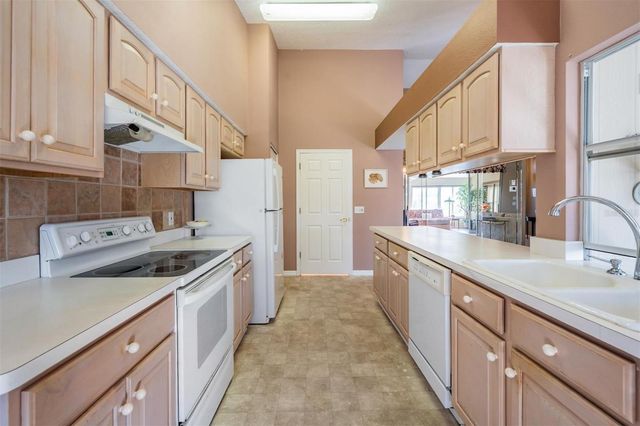 1211 ALMONDWOOD DRIVE, Trinity, FL 34655