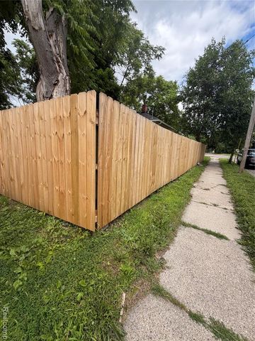 1127 N Martin Luther King Jr. Boulevard, Lansing, MI 48915