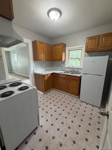 1127 N Martin Luther King Jr. Boulevard, Lansing, MI 48915