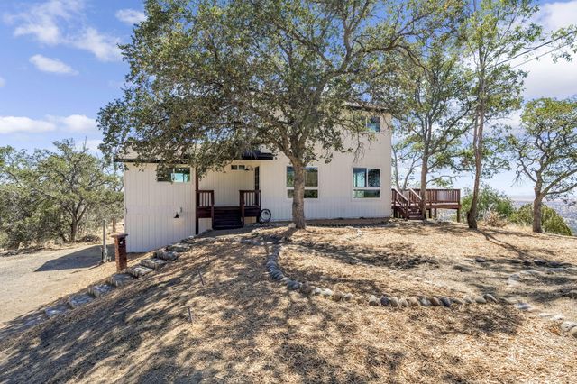 41070 Lilley Mountain Drive, Coarsegold, CA 93614