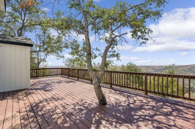 41070 Lilley Mountain Drive, Coarsegold, CA 93614