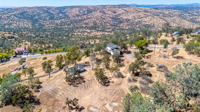 41070 Lilley Mountain Drive, Coarsegold, CA 93614