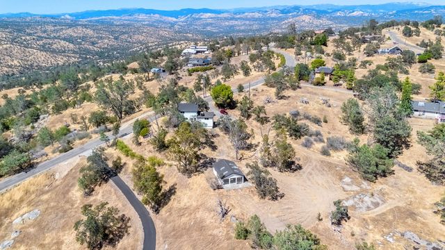 41070 Lilley Mountain Drive, Coarsegold, CA 93614