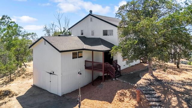 41070 Lilley Mountain Drive, Coarsegold, CA 93614