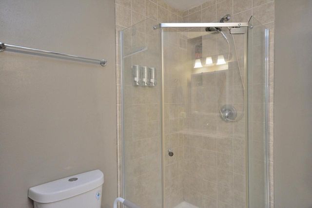 10464 W Whitnall Edge DRIVE #203, Franklin, WI 53132