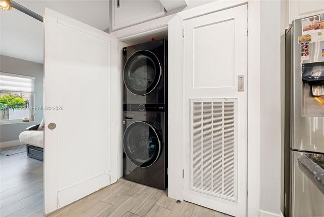 1620 SW 19th St 1620, Miami, FL 33145