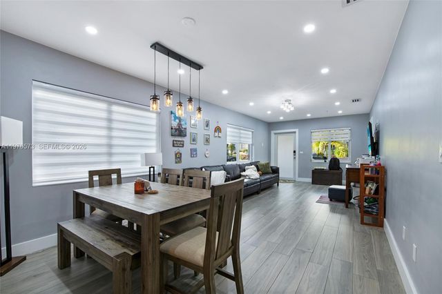 1620 SW 19th St 1620, Miami, FL 33145