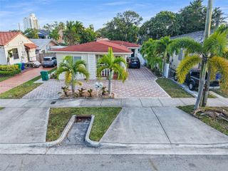 1620 SW 19th St 1620, Miami, FL 33145