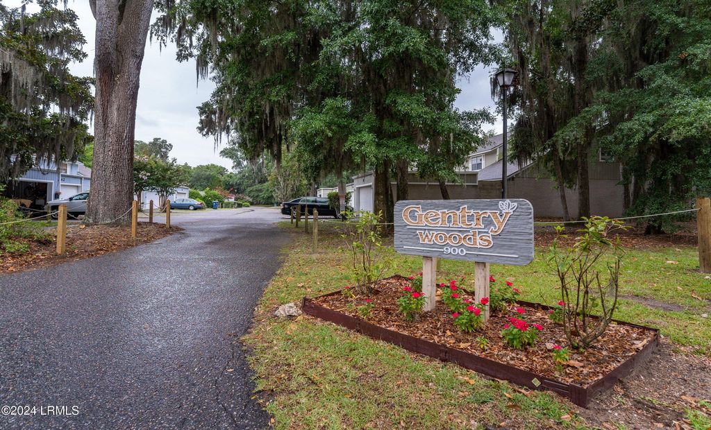 900 Brotherhood Rd Apt B2, Beaufort, SC 29902