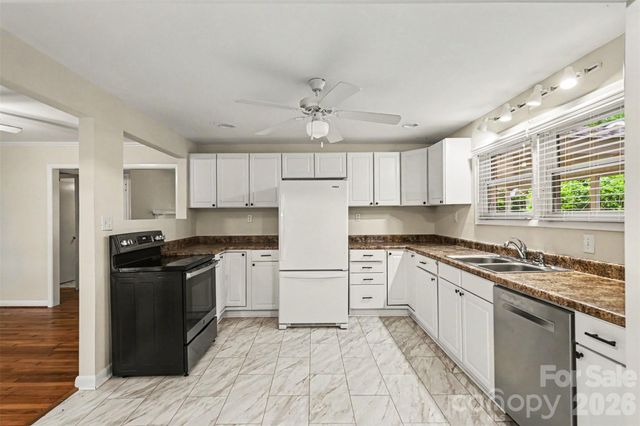 20 Wright Avenue, York, SC 29745