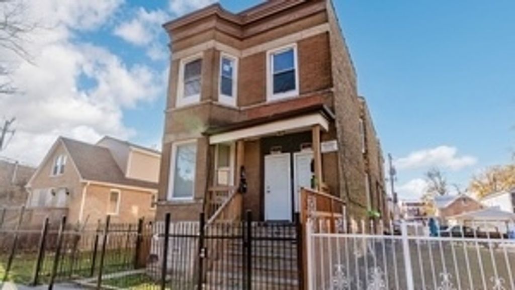 822 N Lawndale Avenue, Chicago, IL 60651