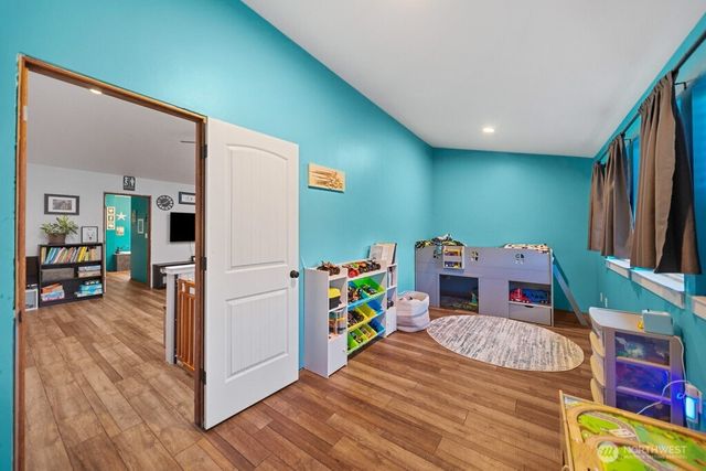 6401 Buckshot Place NW, Seabeck, WA 98380