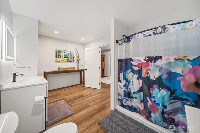 6401 Buckshot Place NW, Seabeck, WA 98380