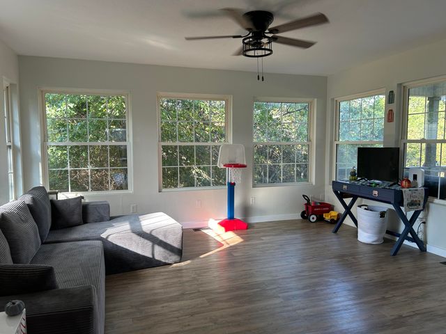 507 E Sunset Street, Stockton, MO 65785