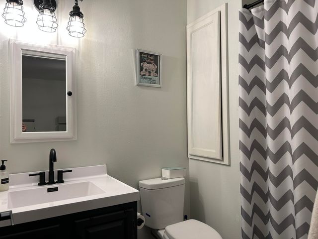 507 E Sunset Street, Stockton, MO 65785