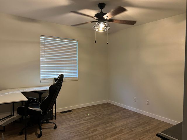 507 E Sunset Street, Stockton, MO 65785