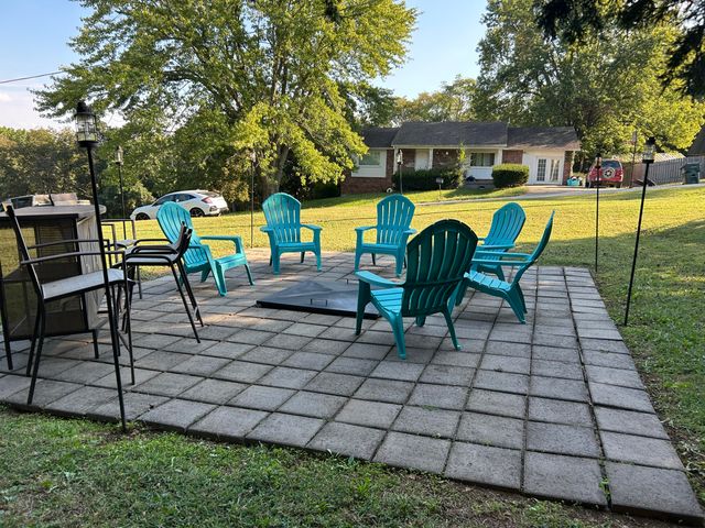 507 E Sunset Street, Stockton, MO 65785