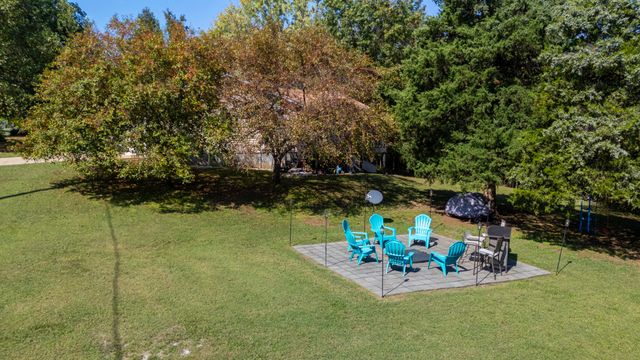 507 E Sunset Street, Stockton, MO 65785