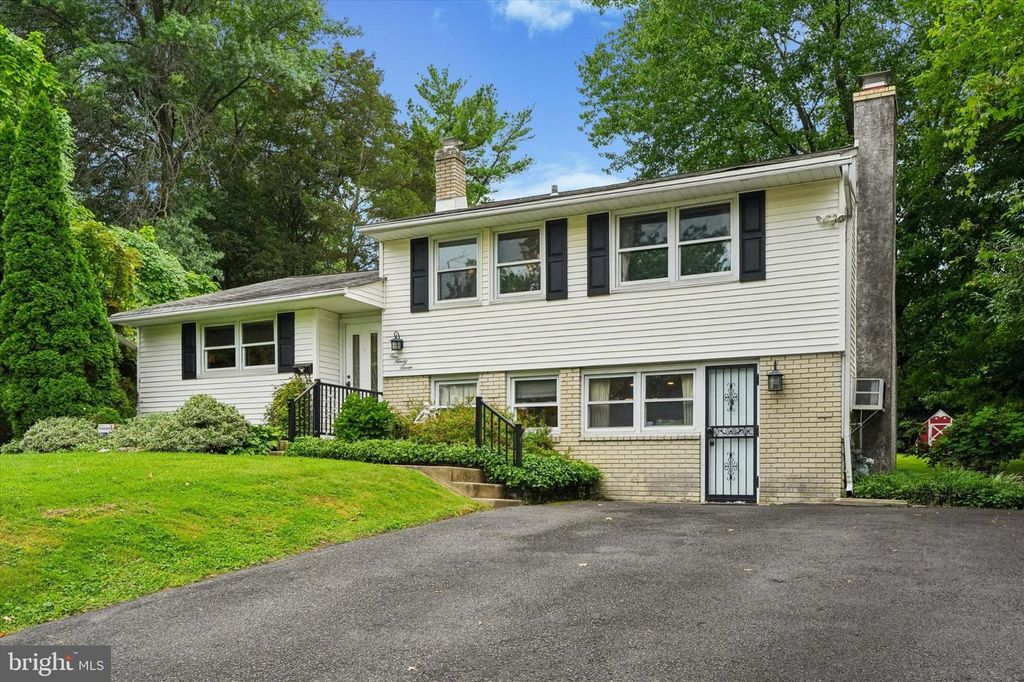 197 GREYHORSE RD, WILLOW GROVE, PA 19090 — exterior