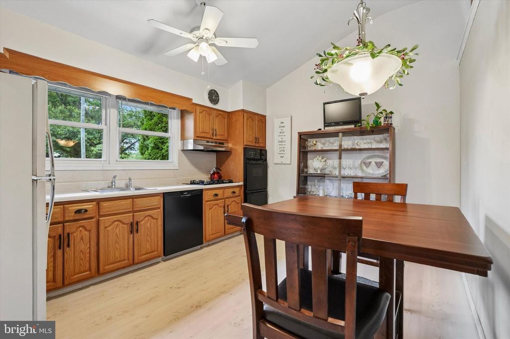 197 GREYHORSE RD, WILLOW GROVE, PA 19090 — photo 3