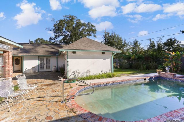 1139 E Riveroaks Dr, Baton Rouge, LA 70815