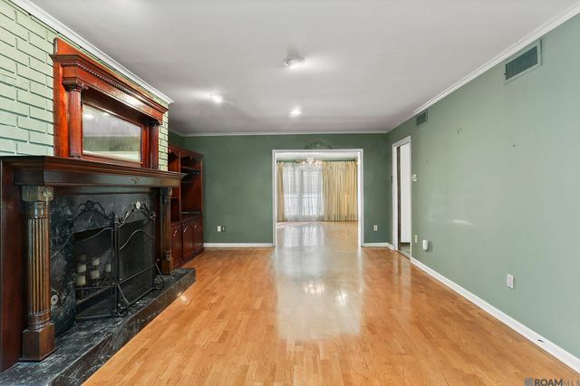 1139 E Riveroaks Dr, Baton Rouge, LA 70815