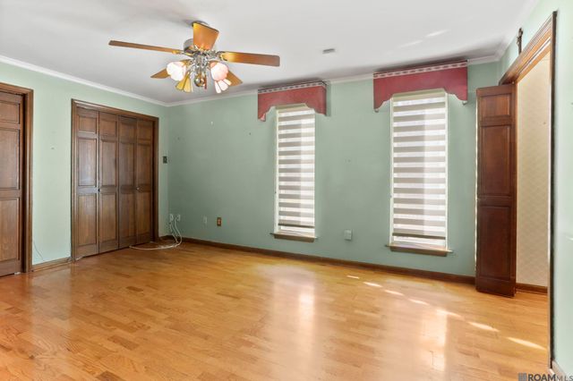 1139 E Riveroaks Dr, Baton Rouge, LA 70815