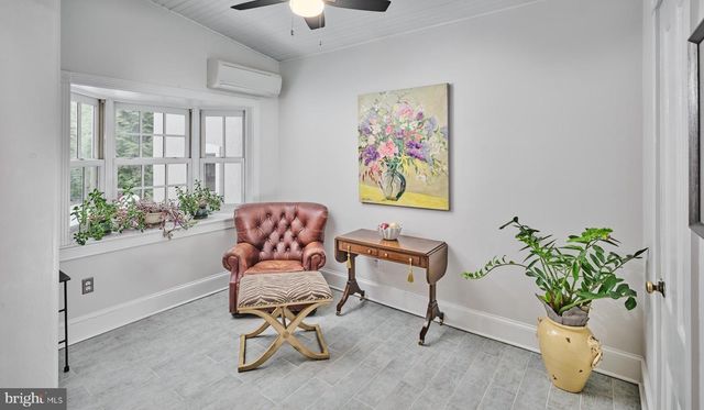 52 N MAIN ST, New Hope, PA 18938