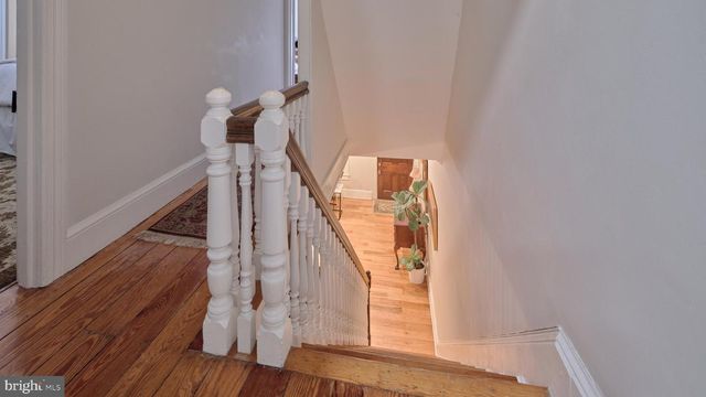 52 N MAIN ST, New Hope, PA 18938