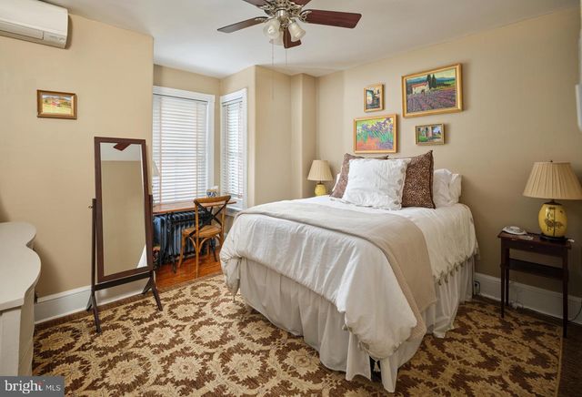 52 N MAIN ST, New Hope, PA 18938