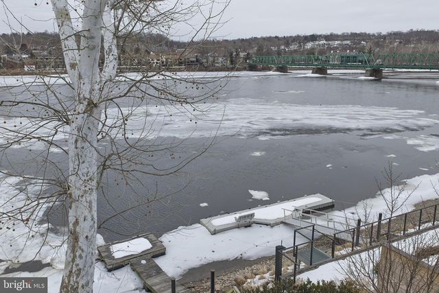 52 N MAIN ST, New Hope, PA 18938